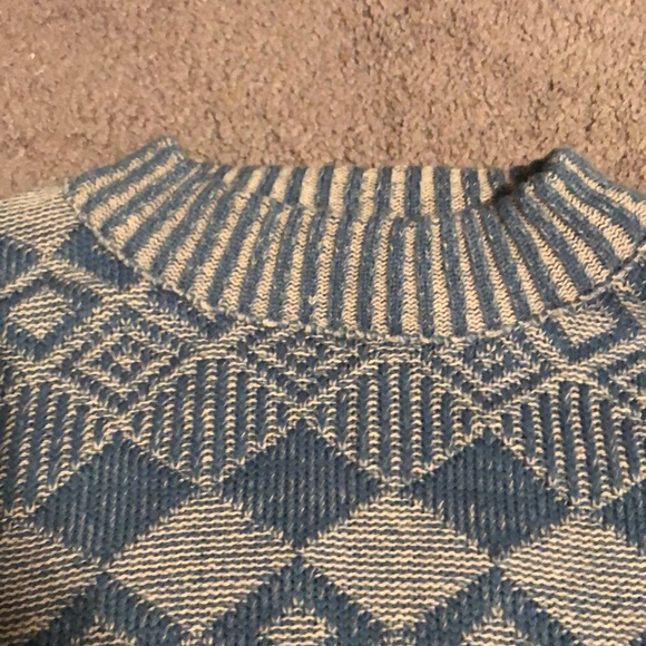 blue patterned sweater - Picture 3 of 5